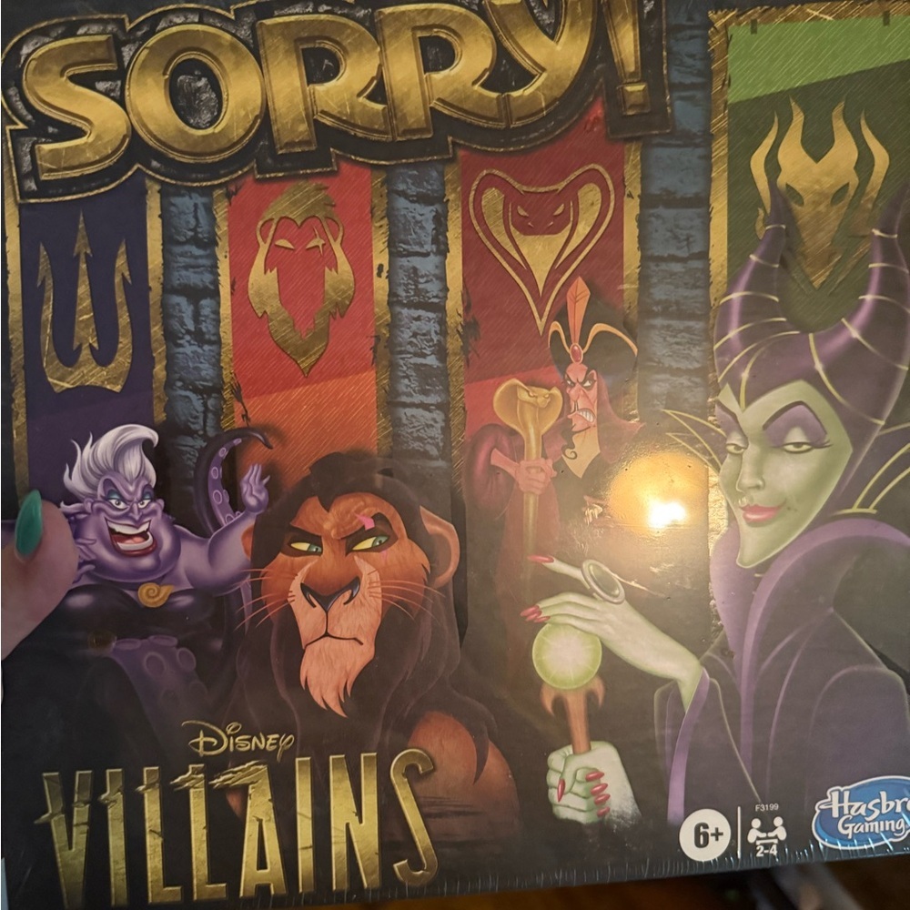 Hasbro Disney Villains Sorry! Game - Gold, Red, Purple